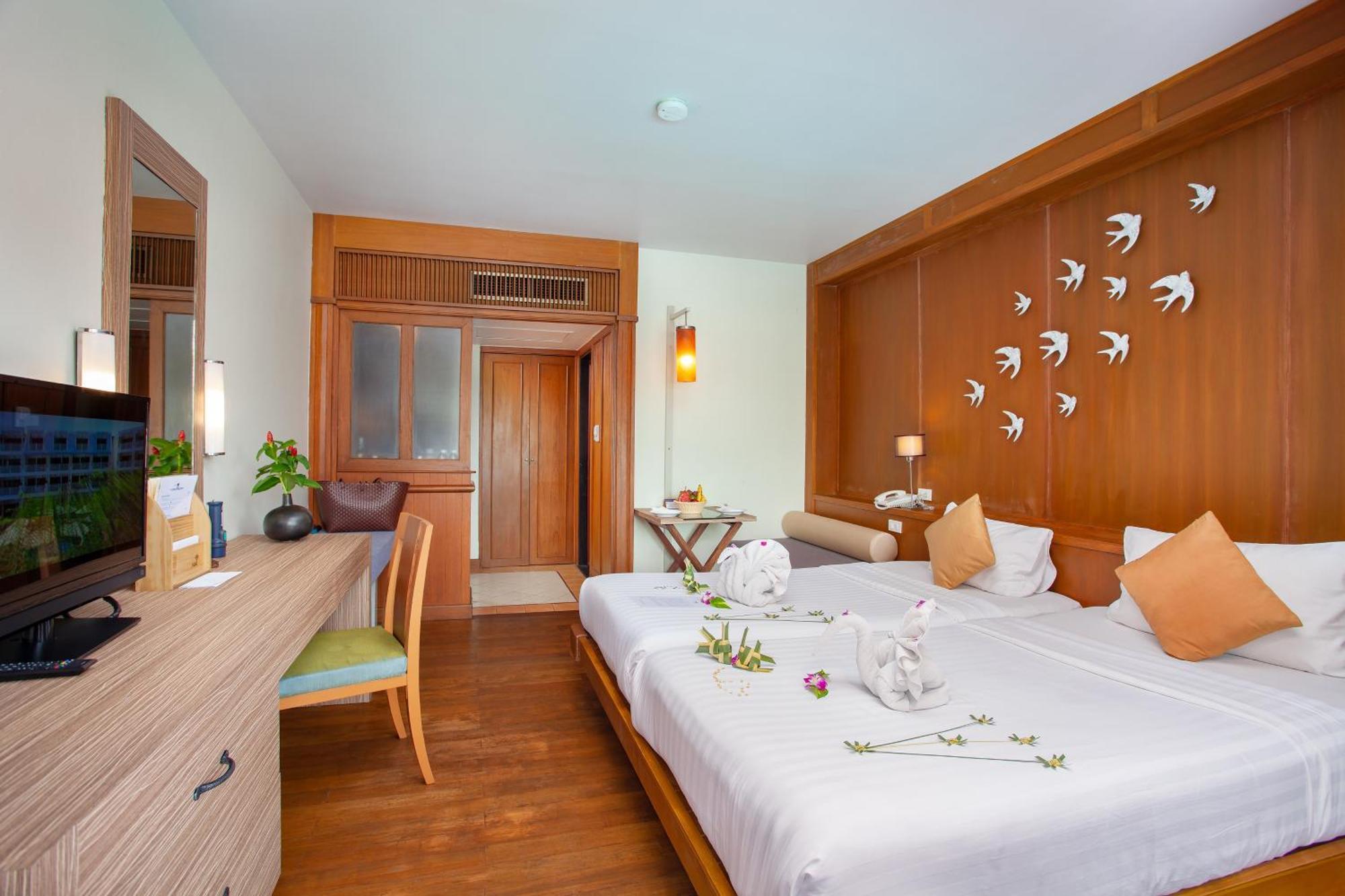 普吉岛-瓶庐海景度假酒店 Phuket Pl Seaview Resort Patong Buitenkant foto
